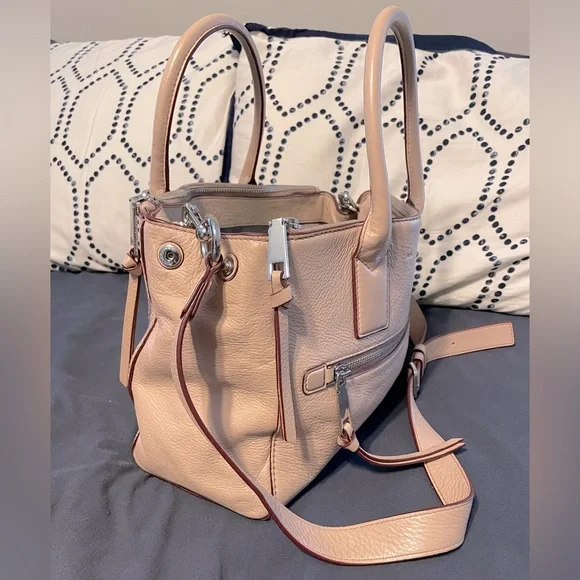 Marc Jacobs Blush Handbag - Picture 2 of 7